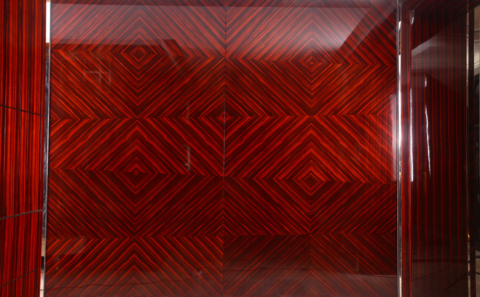 實木家具開裂怎么辦？保養實木定制訣竅很重要