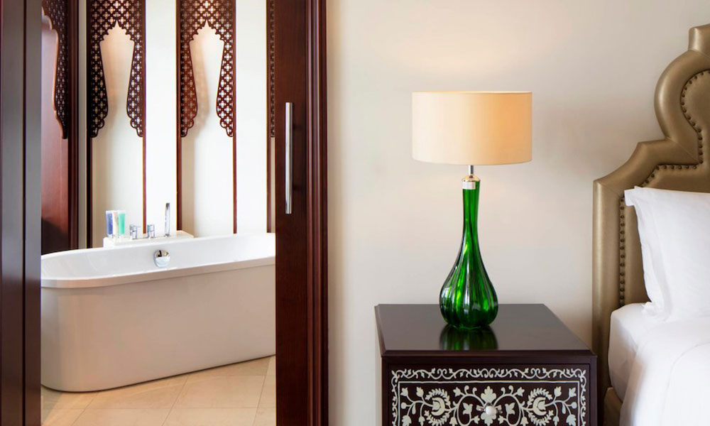 在市場上的酒店家具的材質有哪些不同？